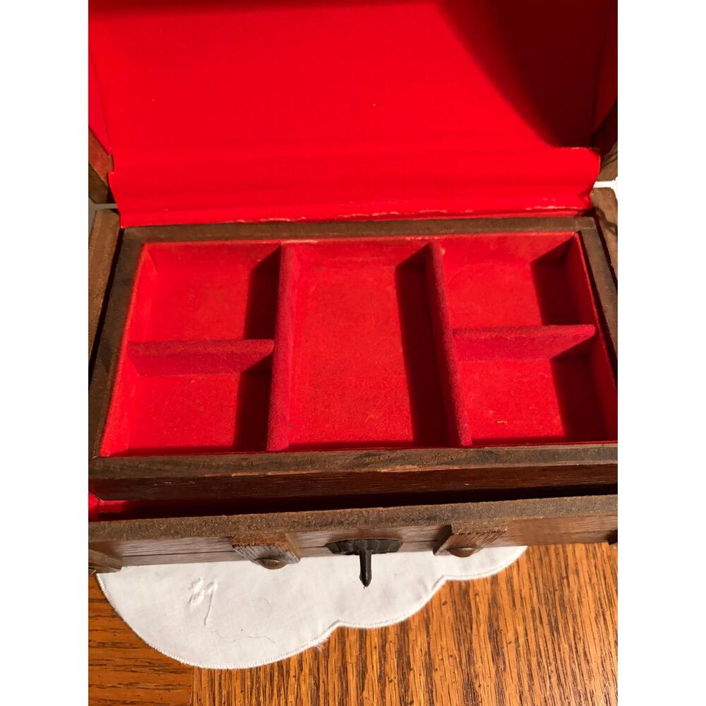 Vintage Small Wooden Pirates Chest Jewelry Box - Picture 8 of 10